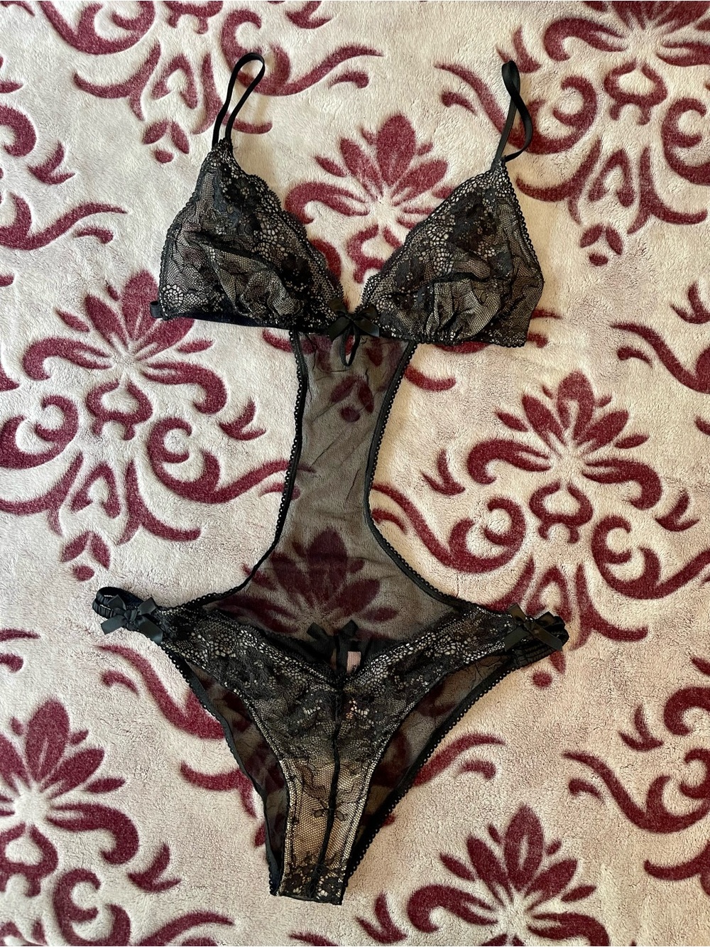 Victoria's Secret Black Nude Sheer Lace Teddy Bodysuit Small - Picture 2 of 13